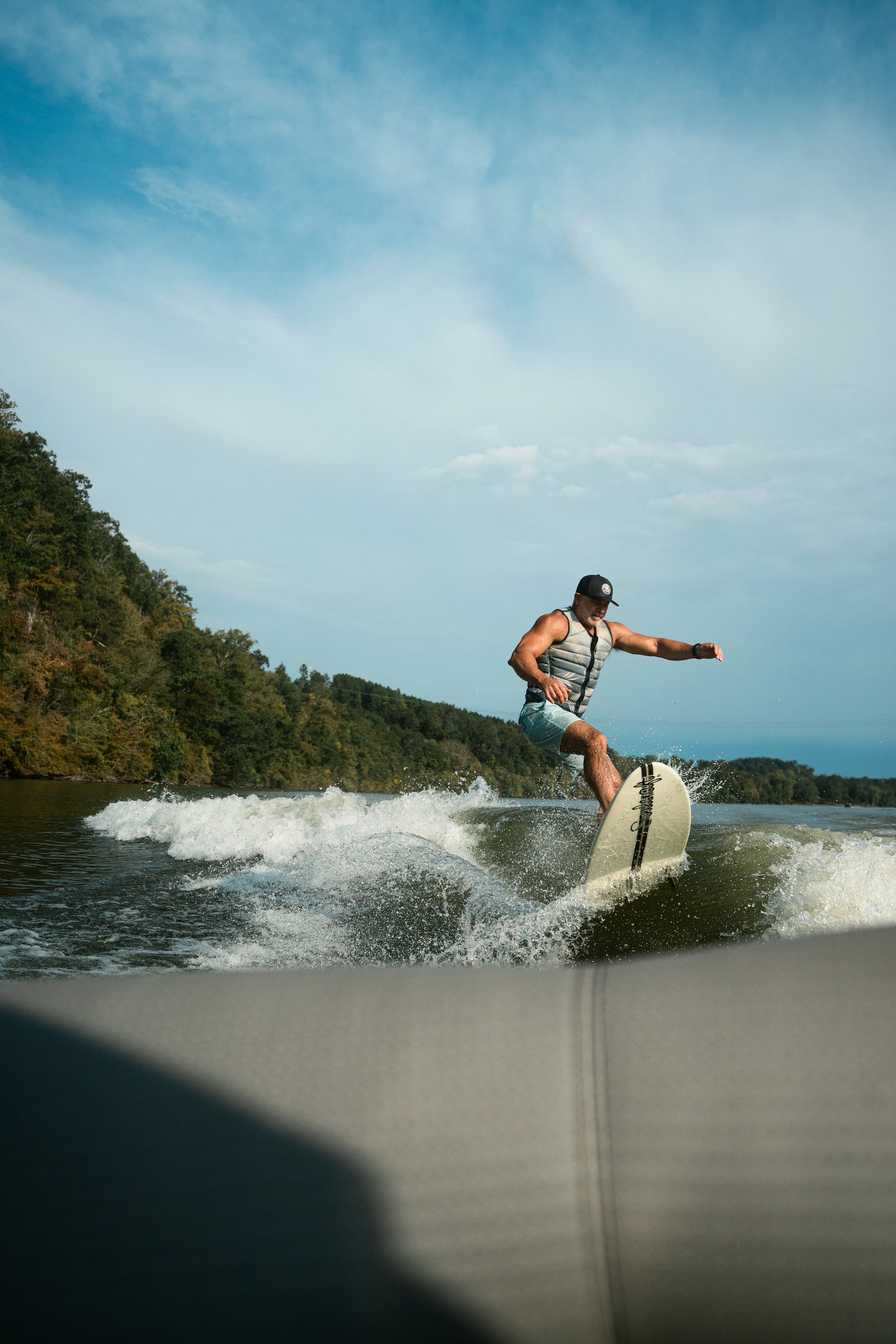SOULCRAFT R-SERIES LETHAL WEAPON WAKESURF BOARD